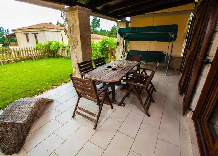 Valia Suite, Stone House